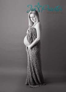 Michigan Newborn Photography 214x300