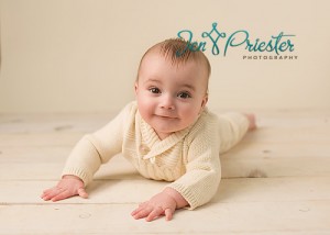 Michigan Newborn Photographer 300x214
