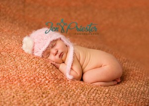 Lake Orion Newborn Photographer 300x214