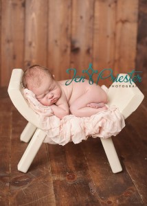 ann arbor mi newborn photographer 